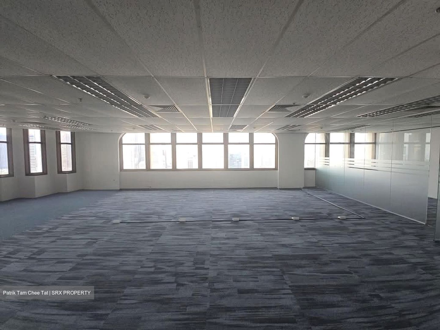 Peninsula Plaza (D6), Office #560452041